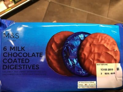6 milk chocolate coateddigestives