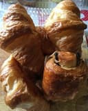 4 croissants 4 Pains au Chocolat