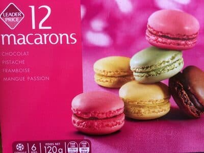 12 Macarons
