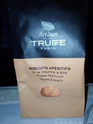 Biscuits apéritifs à la truffe d'été