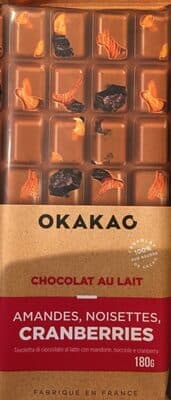 Chocolat au lait amandes, noisettes, cranberries