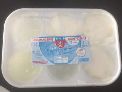 6 Fromages blancs moulés à la louche