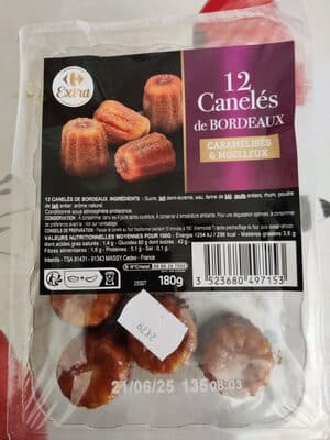 12 Canelés de Bordeaux