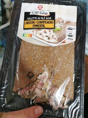 Galette au blé noir lardons champignons emmental