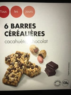 Barres céréalières aux pépites de chocolat et à la cacahuète