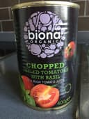 Chopped peeled tomatoes with basil
