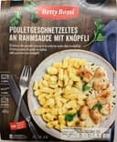 Émincé de poulet sauce à la crème avec des knöpflis