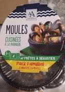 Moules cuisinées à la marinière