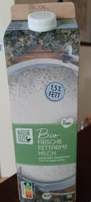 Frische fettarme Milch