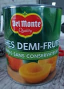 Pêche demi-fruit
