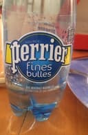 Eau minerale naturelle fine bulle