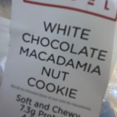 White chocolate macadamia cookie