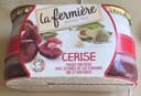 CERISE Yaourt onctueux à la cerise avec sa pointe d'amande sur lit aux fruits