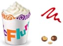 McFlurry vanille KitKat coulis fraise