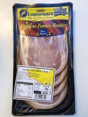 Poitrine fumée roulée