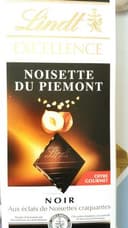 Chocolat noir aux éclats de noisettes du Piémont