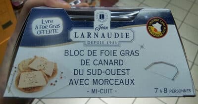 Bloc de fois gras de canard du Sud-Ouest avec morceaux