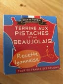 Terrine aux pistaches et au beaujolais