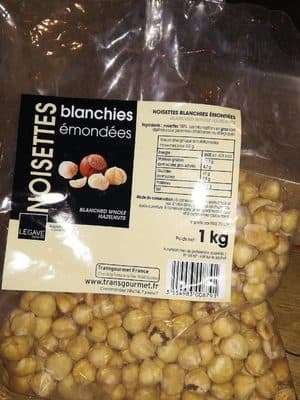 Noisettes blanchies émondées