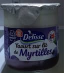 Yaourt gourmand au lait entier sur lit de myrtille