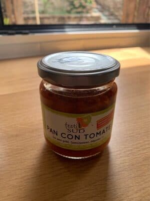 Pan con tomate