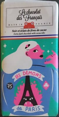 Noir et éckats de fèvesd e cacao