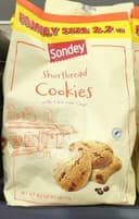 Shortbread cookies with chocolate chips