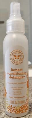 Conditioning detangler